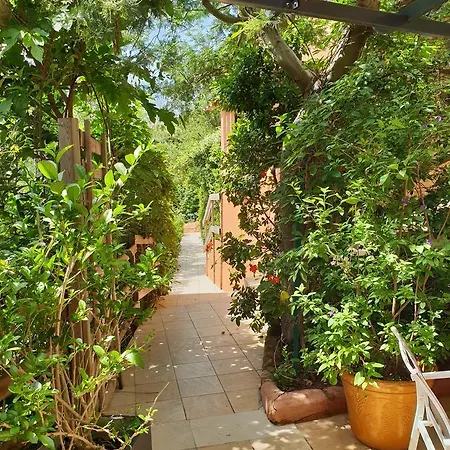 Private - Adults Only 4*