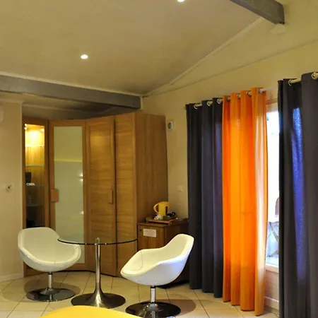 Private - Adults Only 酒店